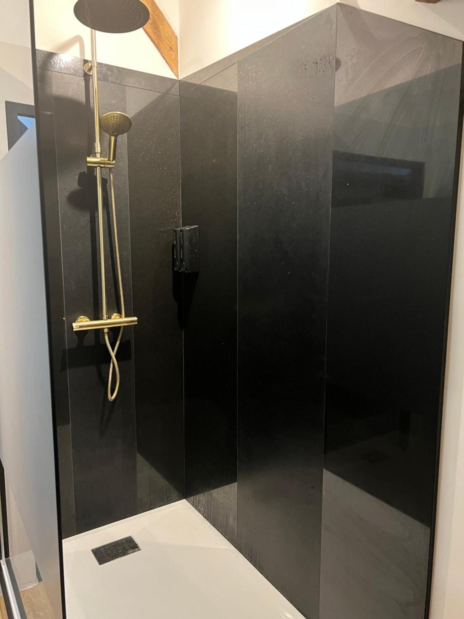 Lucifer Spas Apartment Dijon